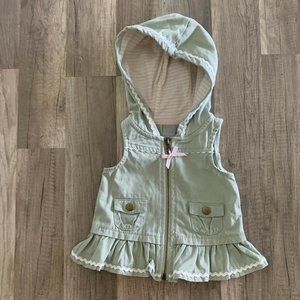 Tahari Baby Girl Sleeveless Zipper Hooded Vest Size 6-9 Months green